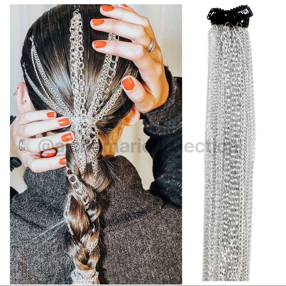 Long chain tassel clip in